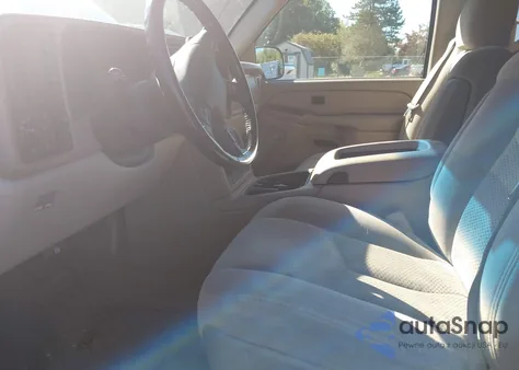 2005 Chevrolet Tahoe Ls z USA, uszkodzony, nr VIN 1GNEK13T85J237100